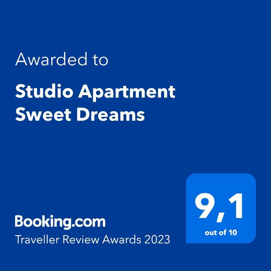 Studio Apartment Sweet Dreams 로비니 외부 사진